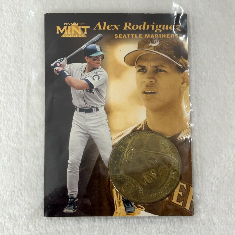 1997 Pinnacle Mint Collection w/ Coin Alex Rodriguez Die-Cut Baseball Card #3